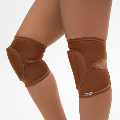 QUEEN WEAR - Classic Knee Pads - Nude Moka