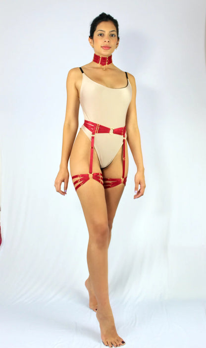 SORT - Athena Red Low Harness